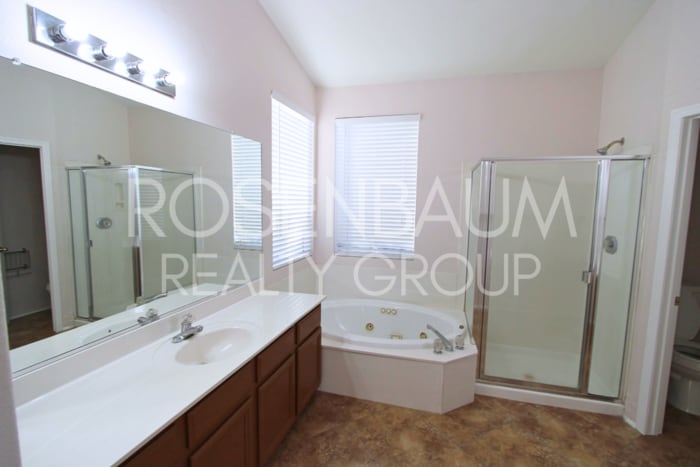 Building Photo - 534 S Pueblo St