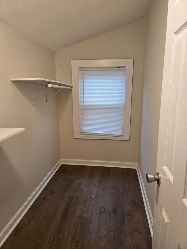 Building Photo - Lovely 3 Bedroom in Portsmouth