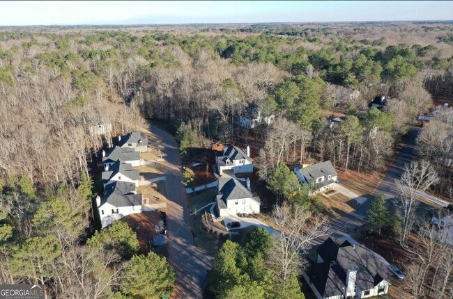Building Photo - 370 Ansley Dr