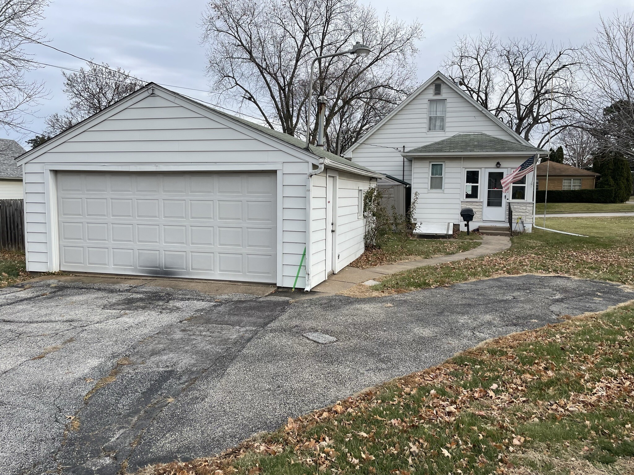 Building Photo - 2206 Pacific St