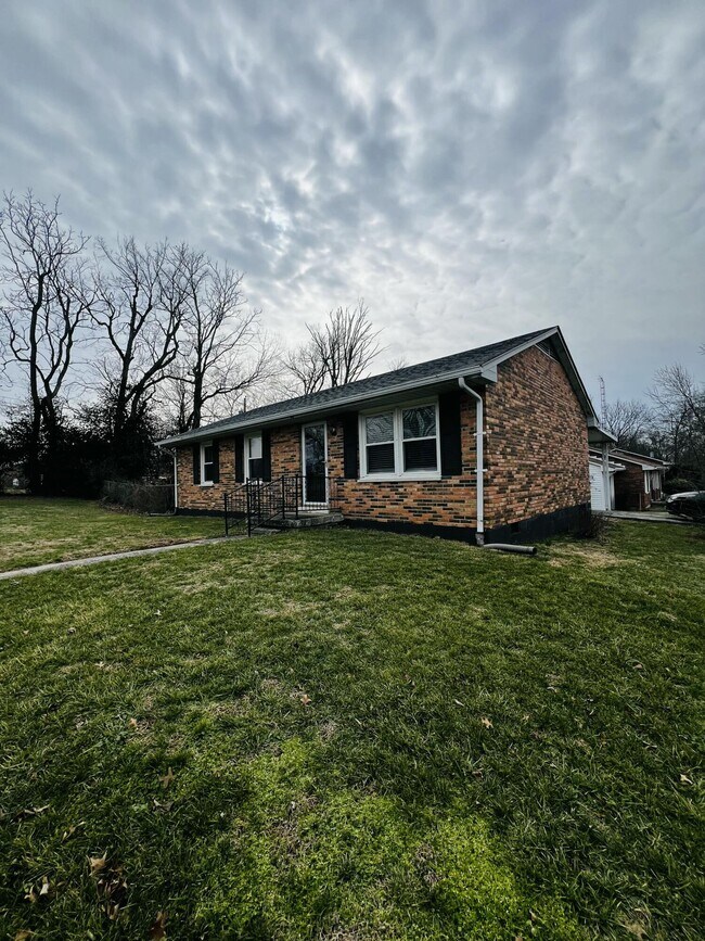 Building Photo - 1230 Trent Blvd