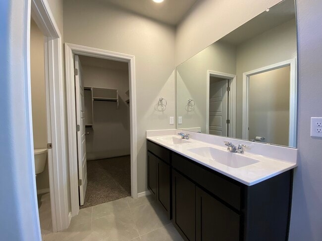 Building Photo - 4806 Mount Salas St NE