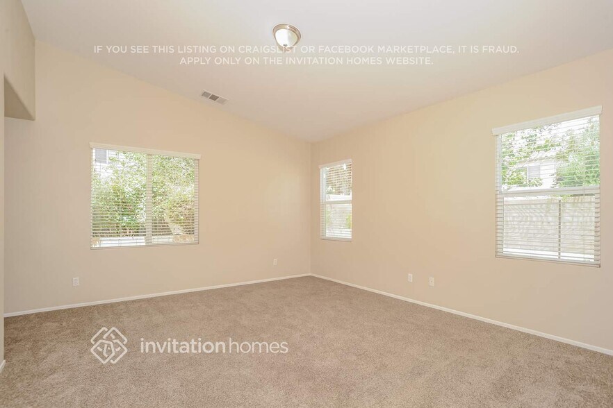 Building Photo - 42213 Marbella St