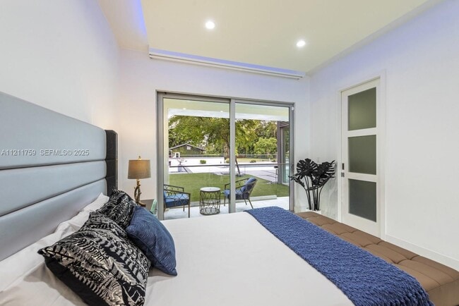 Building Photo - 14305 Stirling Rd