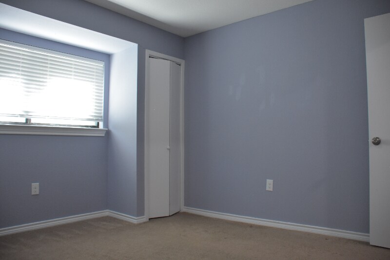 Building Photo - 8318 Grey Knoll Dr