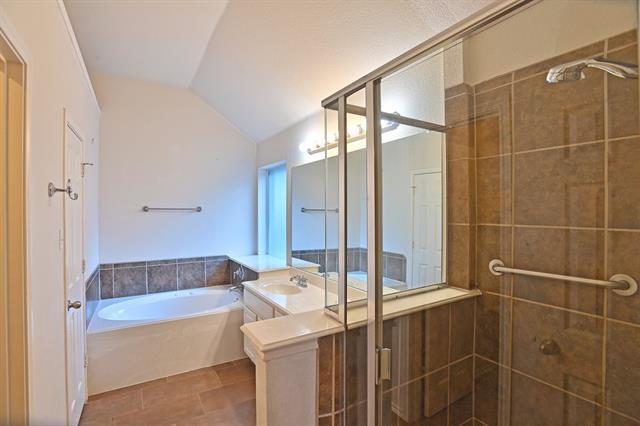 Building Photo - 1073 Red Hawk Dr