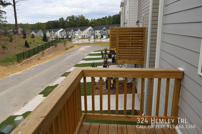 Building Photo - 324 Hemley Trl