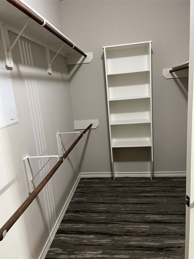 Building Photo - 3518 Christopher Dr