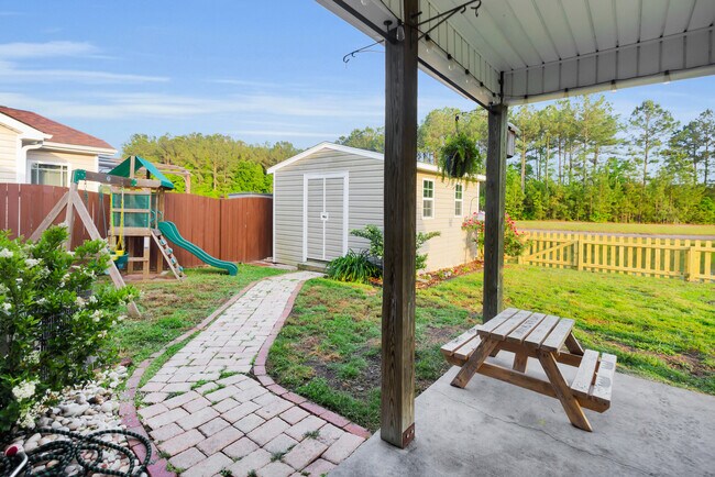 Building Photo - 117 Craftsman Dr