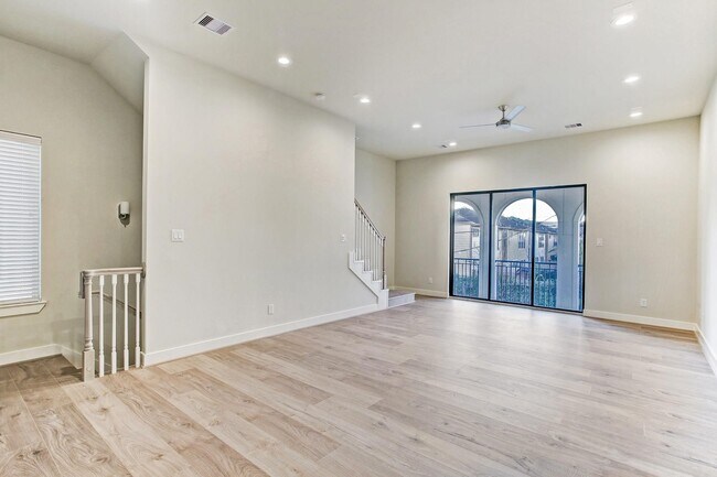 Building Photo - 5209 Allen St