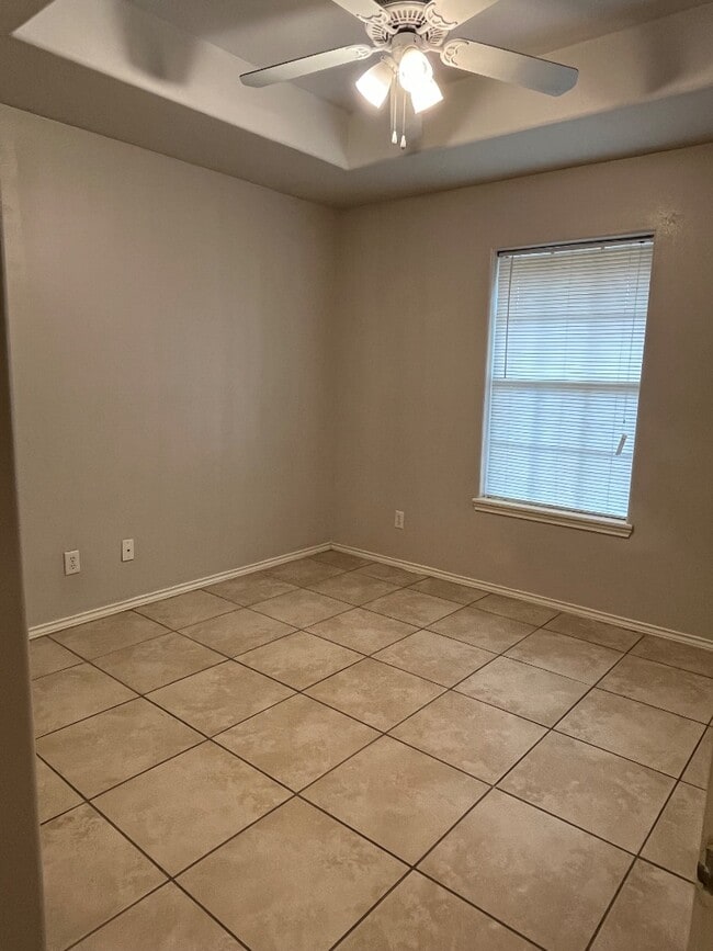 Building Photo - 20792 Alta Vista Ct