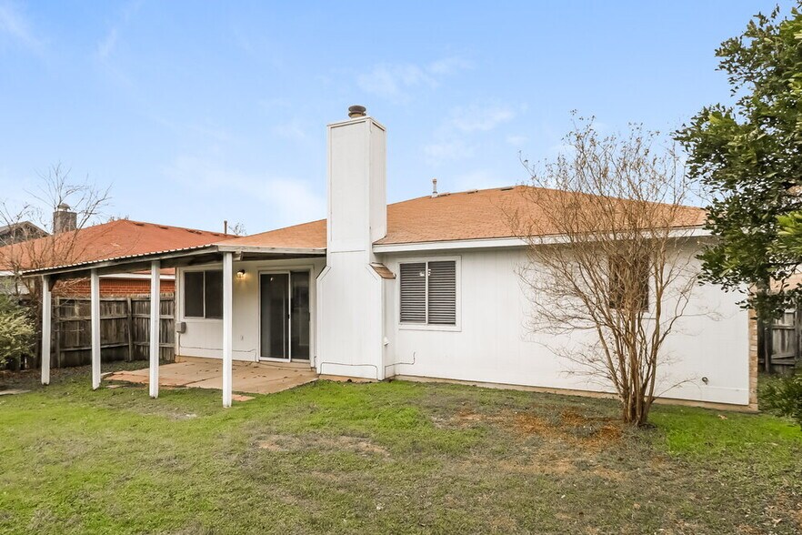 Building Photo - 2617 Eastwood Ln