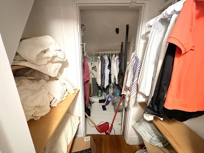 Building Photo - 85 Revere St