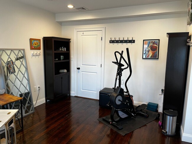 Building Photo - Spacious Condominium– Modern Comfort in th...