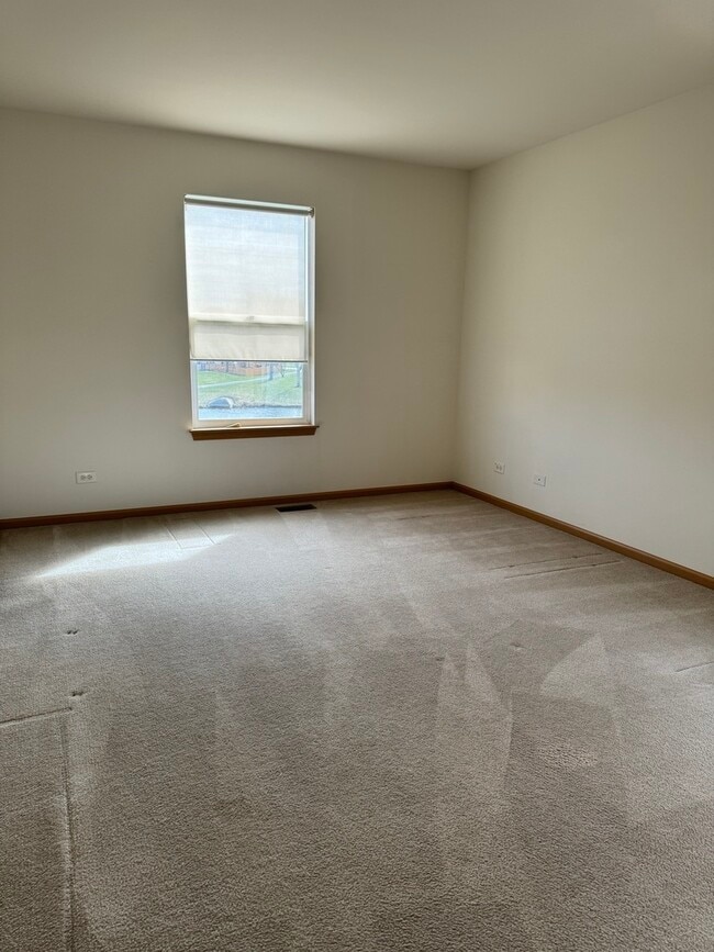Building Photo - 1428 Reserve Ln