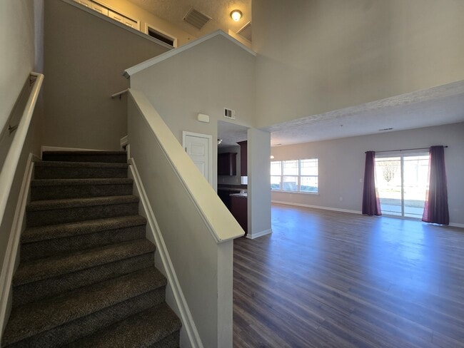 Building Photo - 1073 Somerset Springs Dr