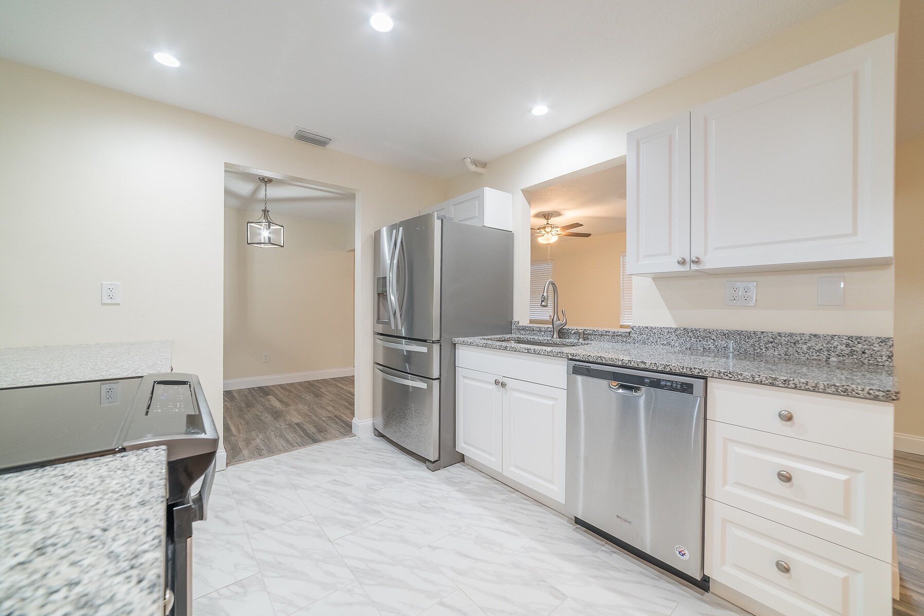 Building Photo - 785 Hawser St NE