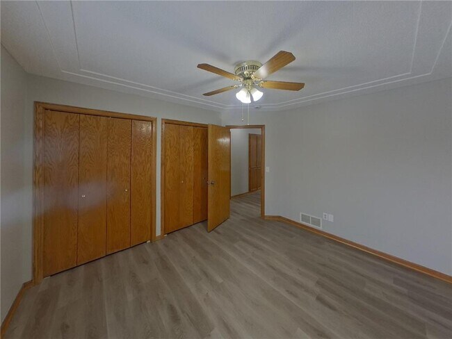 Building Photo - 14885 Crandall Ave.