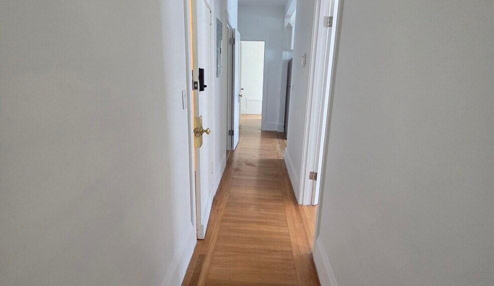 Building Photo - 2720 College Ave