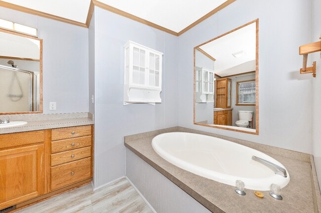 Building Photo - 16114 McGregor Dr