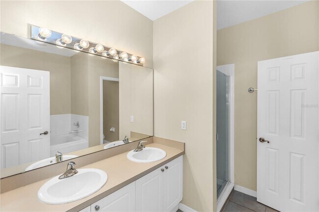 Building Photo - 540 Pinebranch Cir