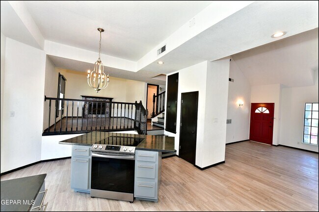 Building Photo - 7249 Imperial Ridge Dr
