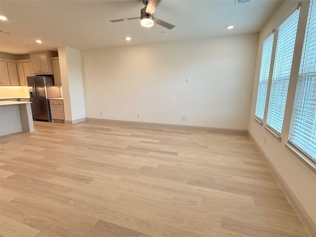 Building Photo - 1006 Stockton Dr