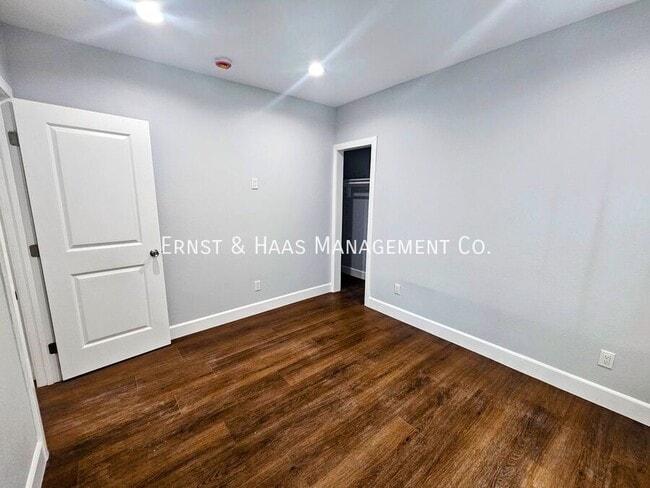 Building Photo - 1551 W 103rd St