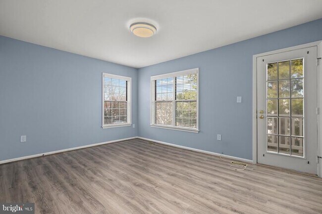 Building Photo - 2927 S Woodstock St