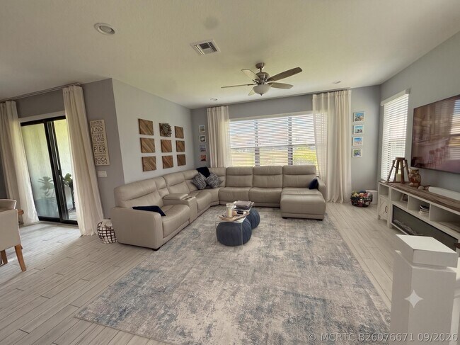 Building Photo - 8798 Antarus Dr