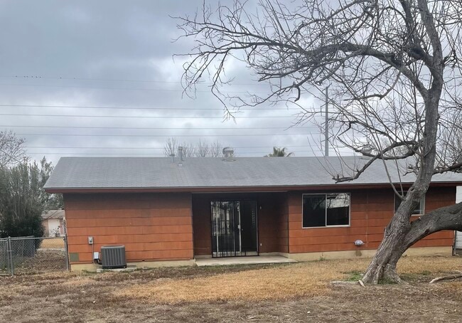 Building Photo - 4530 Longvale Dr