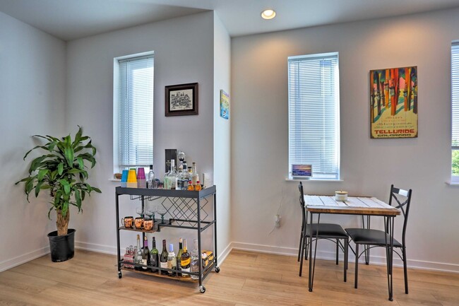 Building Photo - 3101 W 47th Ave