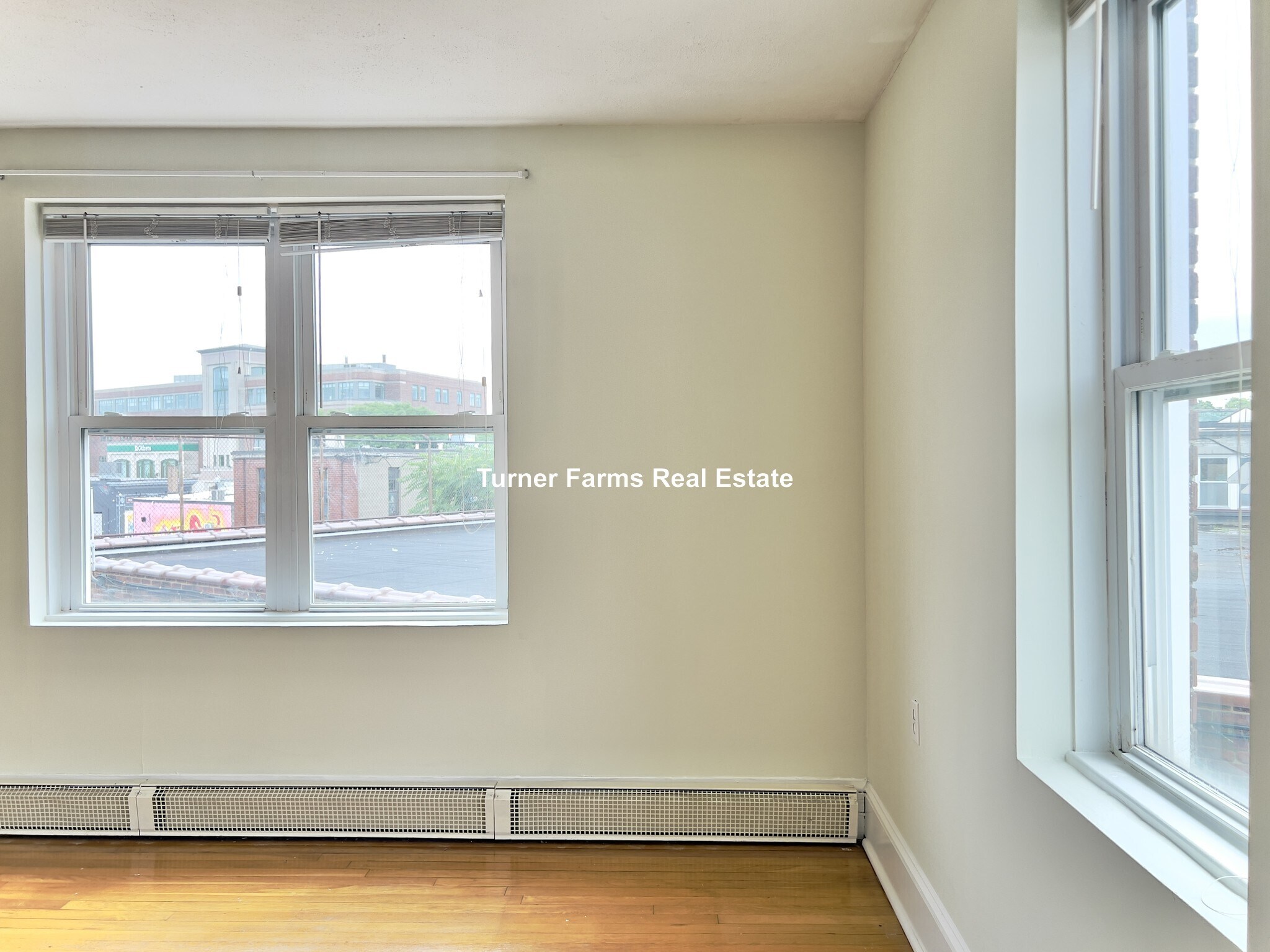 Building Photo - 402A Highland Ave