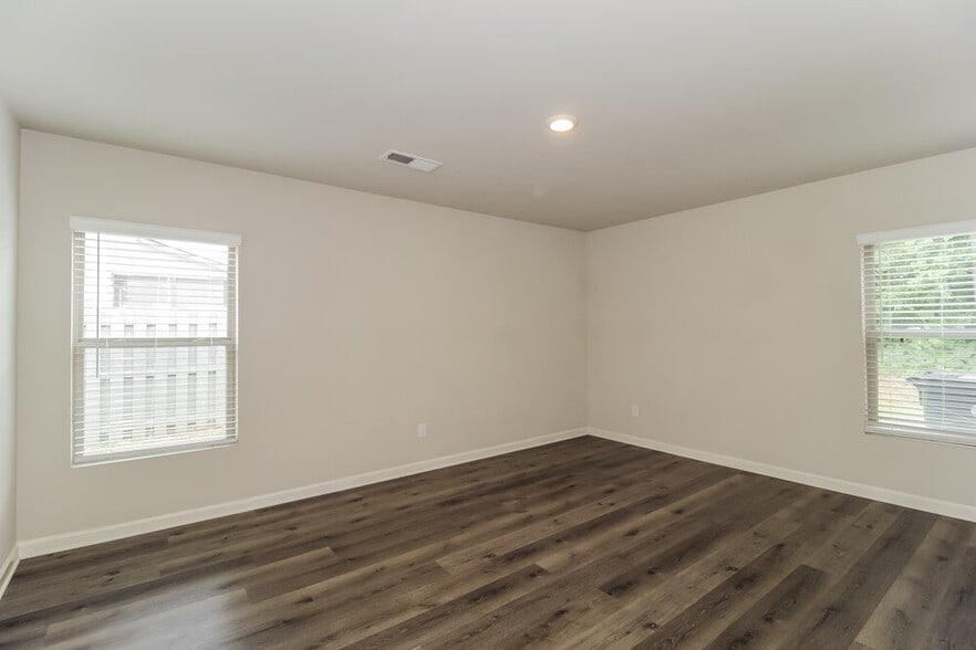 Building Photo - 3019 Chris Cir