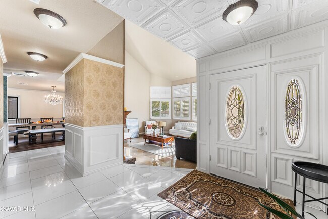 Building Photo - 5641 Hickory St