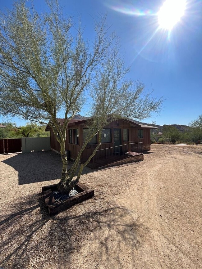 Building Photo - 7017 E Bella Vista Dr