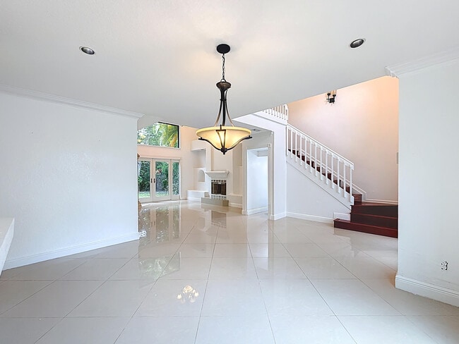 Building Photo - 375 NW 48th Ave