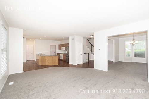 Building Photo - 9105 W 132nd Terrace