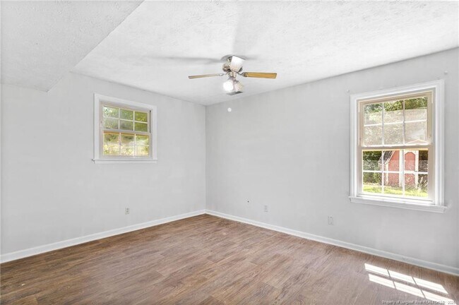 Building Photo - 464 Teal Ct