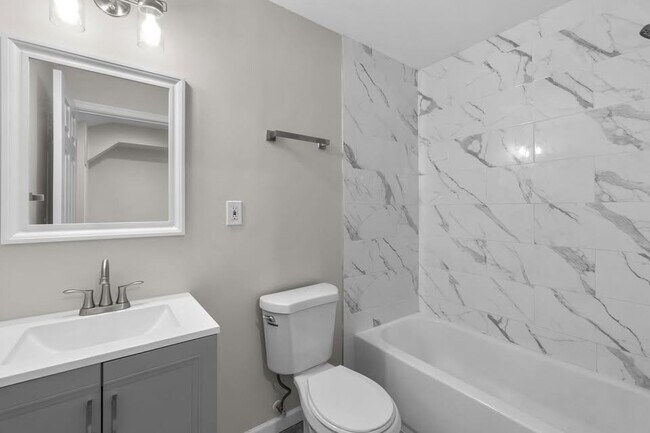 Building Photo - 208 S Durham St