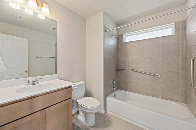 Building Photo - 207 Cherry Blossom Ln