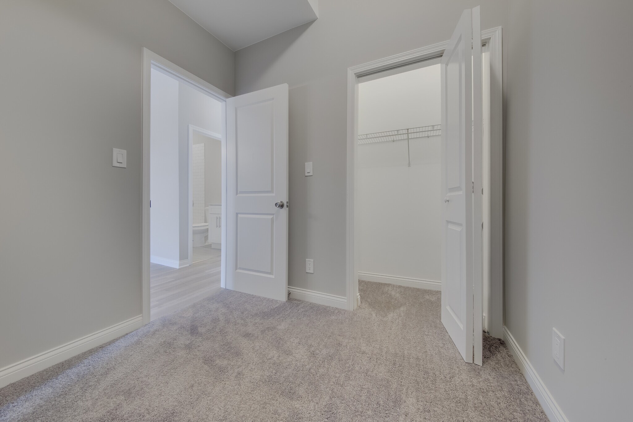 Building Photo - 1536 N Talman Ave