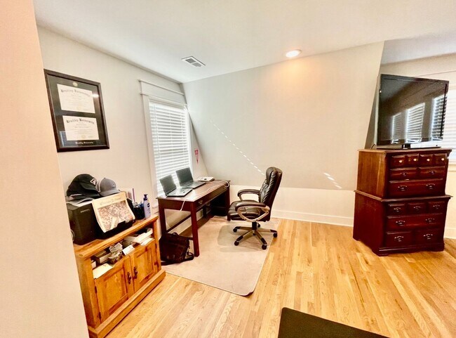 Building Photo - **HIGH-END EAST NASHVILLE HOME IN A 32-HOME BOUTIQUE COMMUNITY WITH GREEN SPACE**