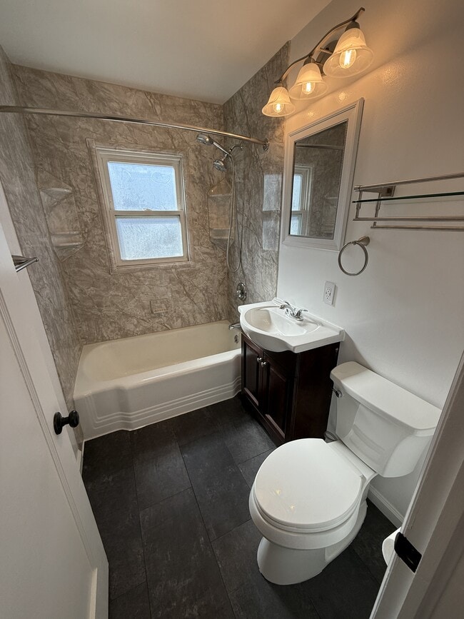 Building Photo - 3250 3rd Ave S