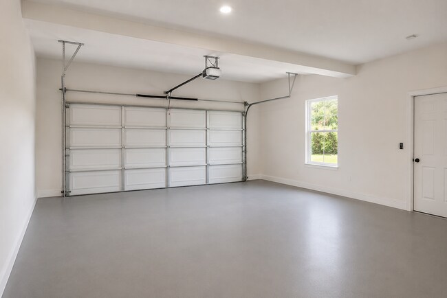 Building Photo - 1236 Ramsay St E