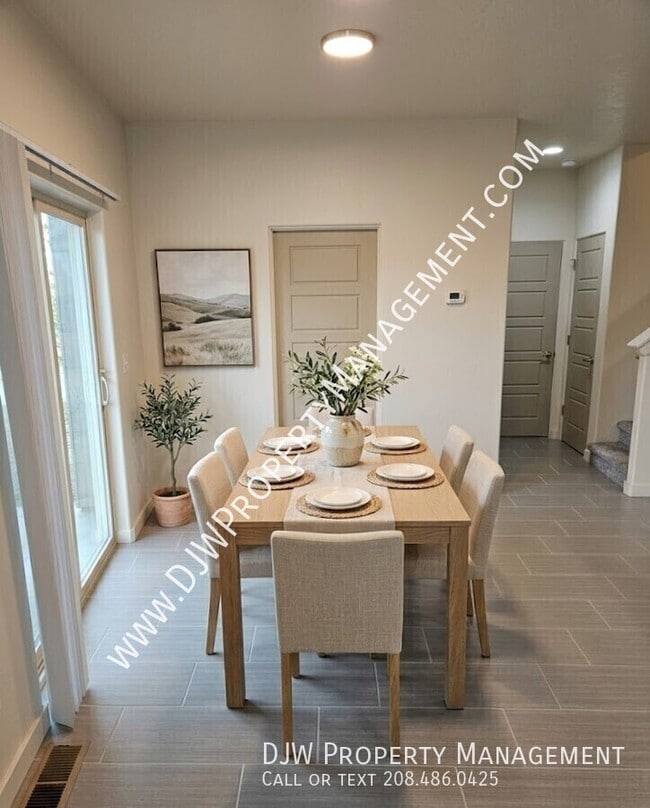 Building Photo - 3006 N LeBlanc Way