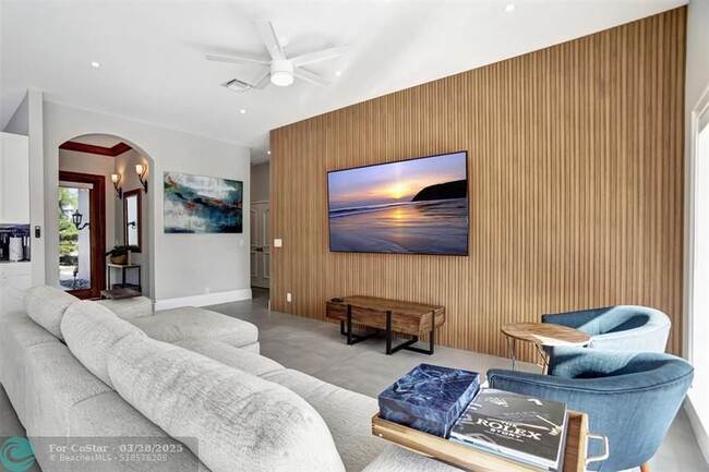 Building Photo - 1304 Mandarin Isle