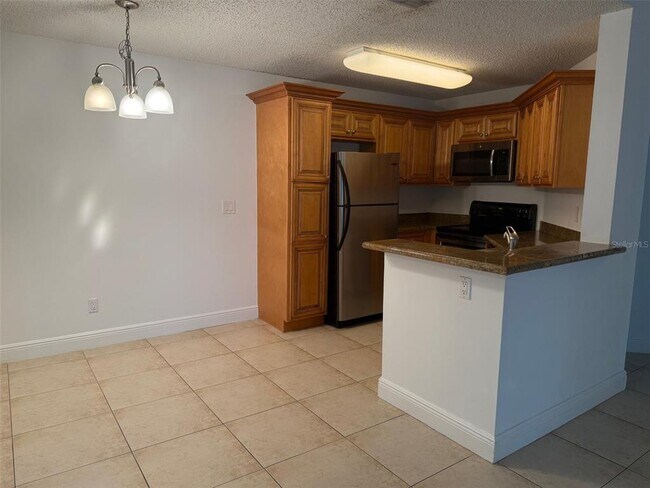 Building Photo - 718 Sugar Bay Way