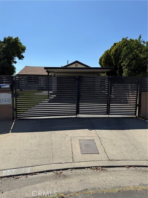 Building Photo - 13445 Gager St
