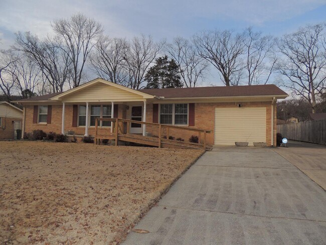 Building Photo - 2316 Rodgers Dr NE